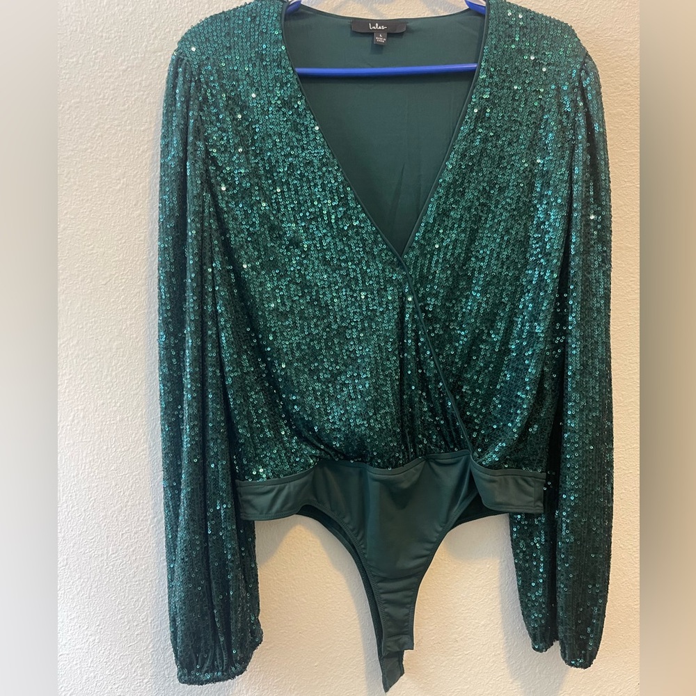 Lulu’s Emerald Green Sequined Long Sleeve Body Suit Size Large *FREE SHIPPING*